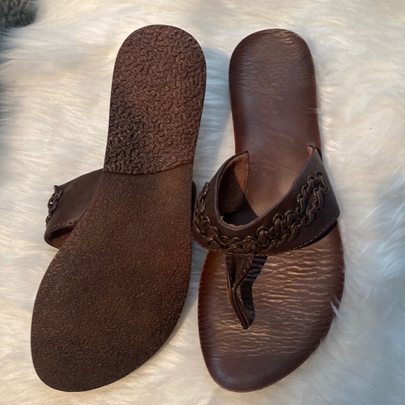 Blowfish leather sandals Sz 7 slide on flat sole NEW - Picture 2 of 5